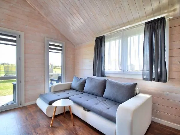 Letniskowe Do-iwi Деревянный коттедж Устроне-Морске