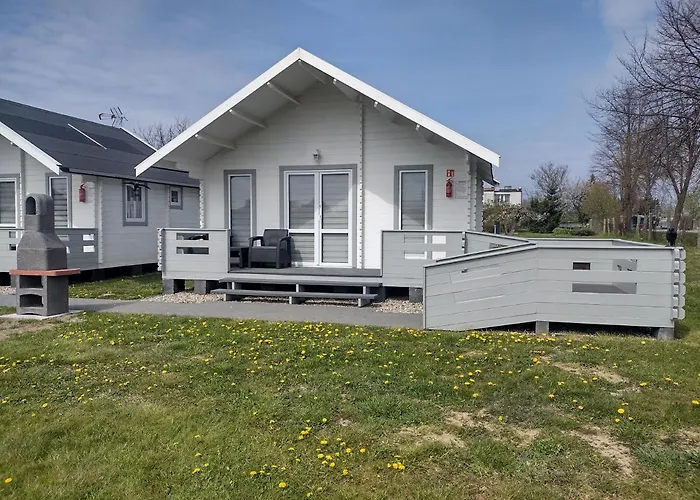 ロッジ Letniskowe Do-iwi